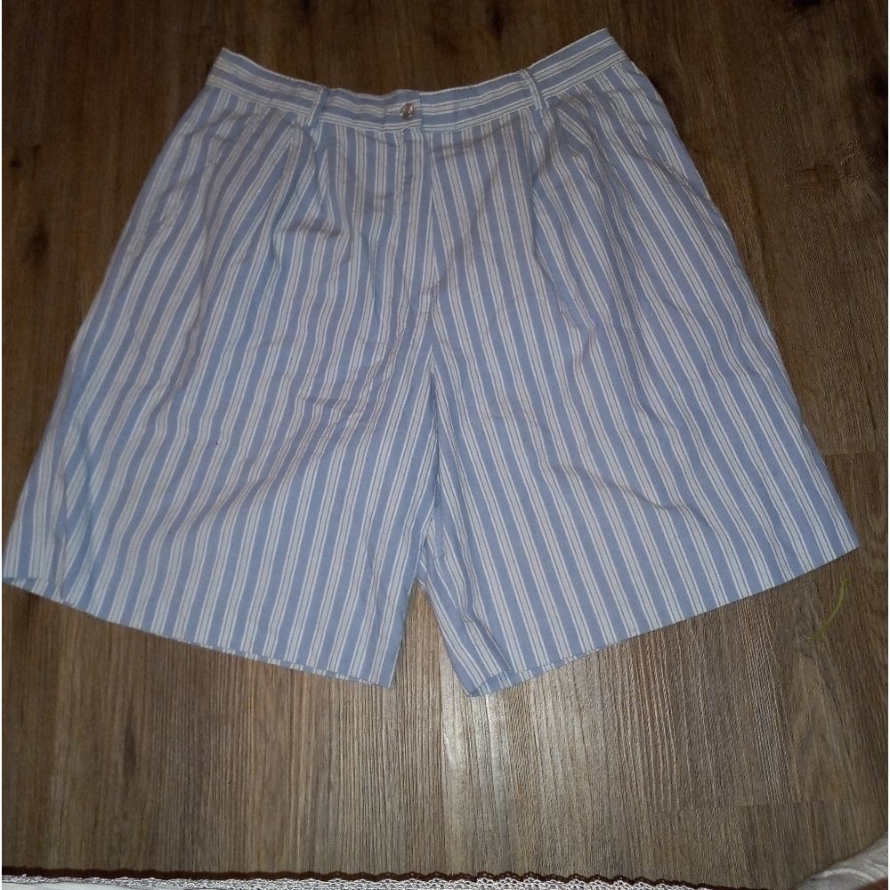 Vintage Jantzen Classics Women's Shorts - Picture 1 of 9